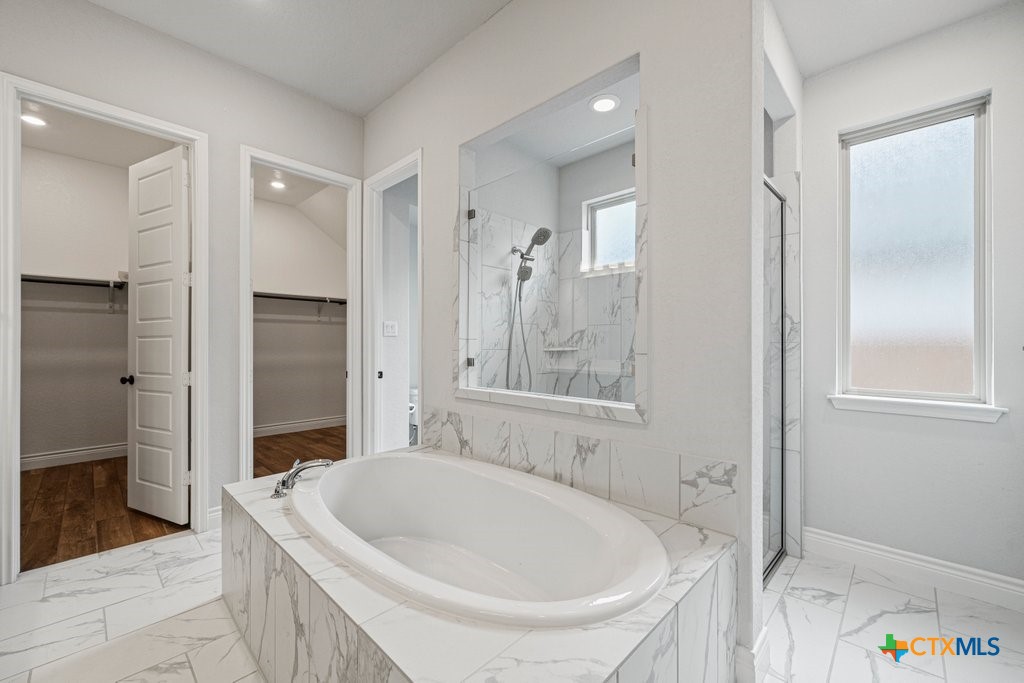 429 Juana Way Property Photo 32