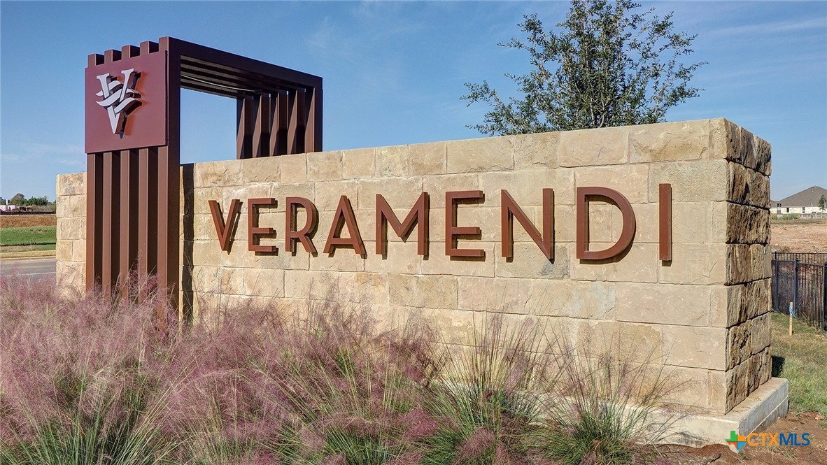 429 Juana Way Property Photo 46