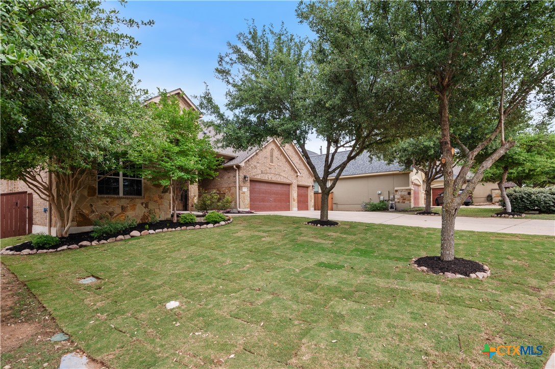 2420 Champions Corner Drive Property Photo 6