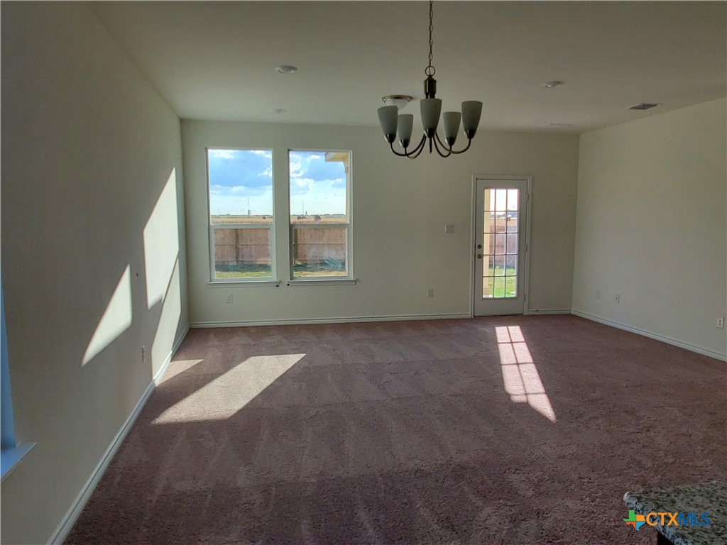 4005 Woodside Drive Property Photo 9