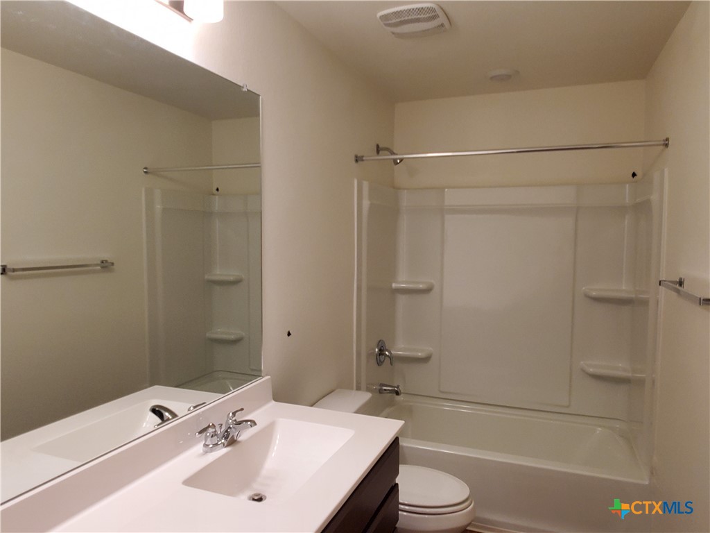 4005 Woodside Drive Property Photo 14