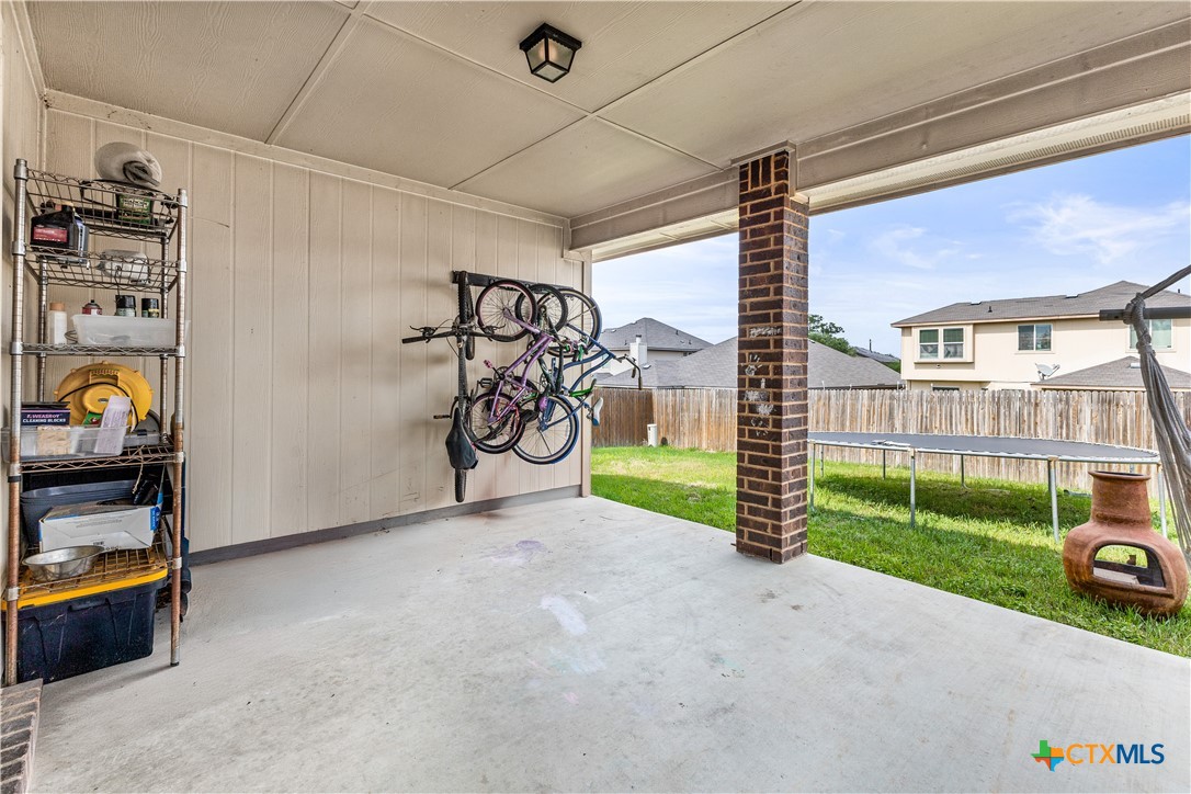 9602 Fratelli Court Property Photo 28