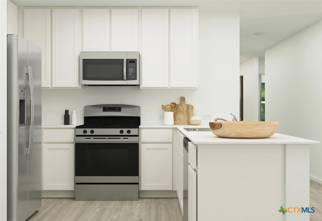 1002 Antelope Trail Property Photo 2