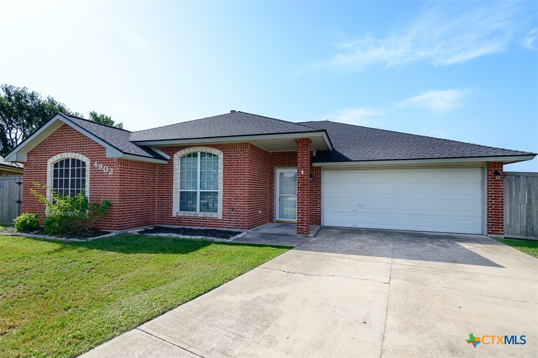 4902 Slate Court Property Photo 4