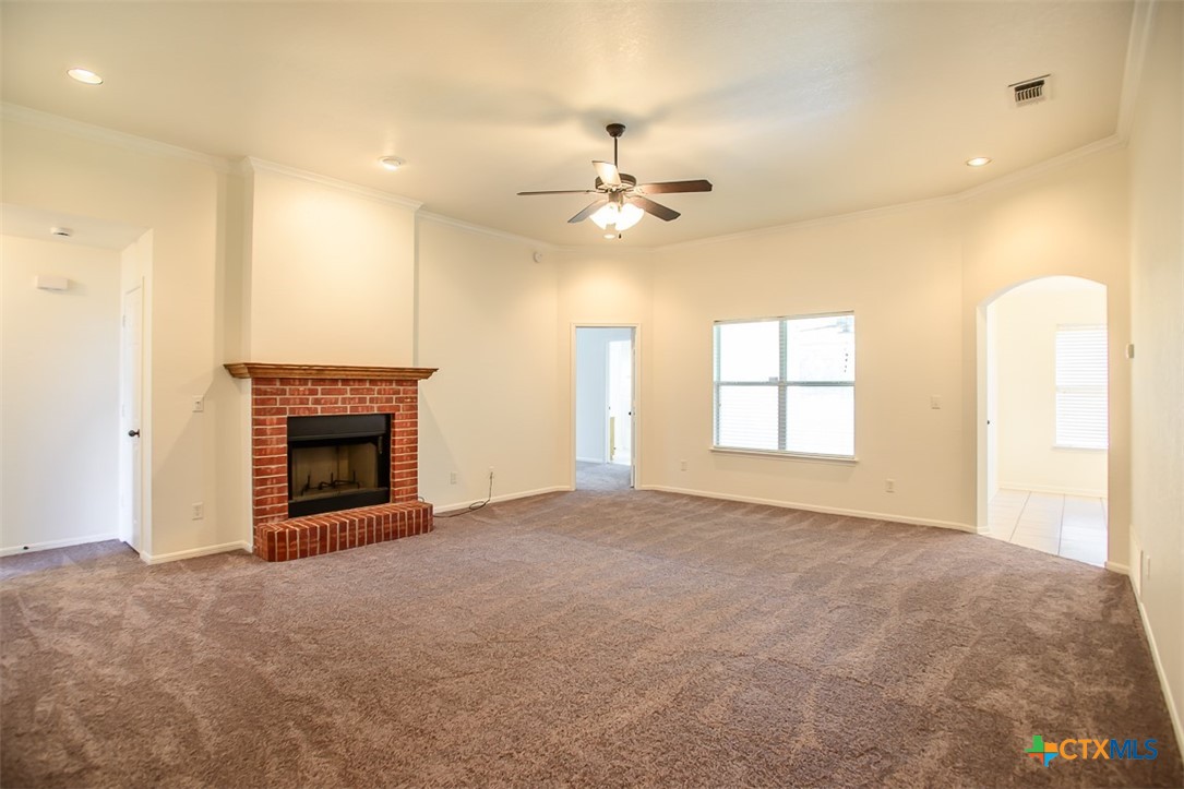 4902 Slate Court Property Photo 6