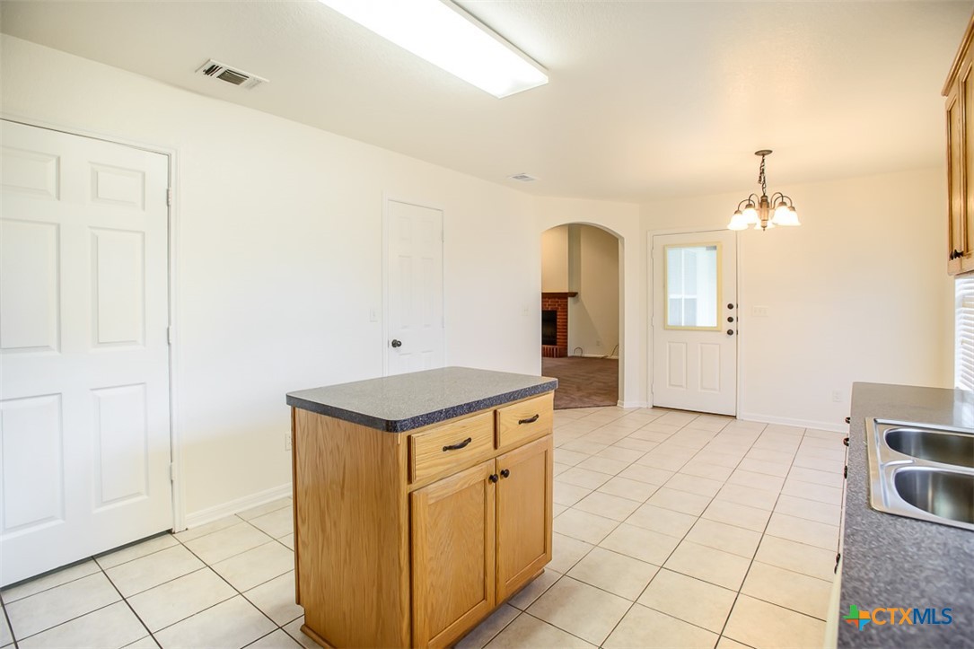 4902 Slate Court Property Photo 12