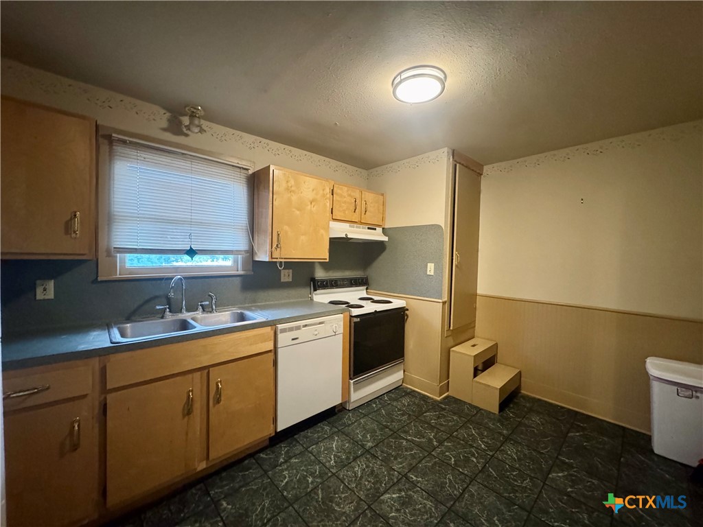 503 Dunn Street Property Photo 15