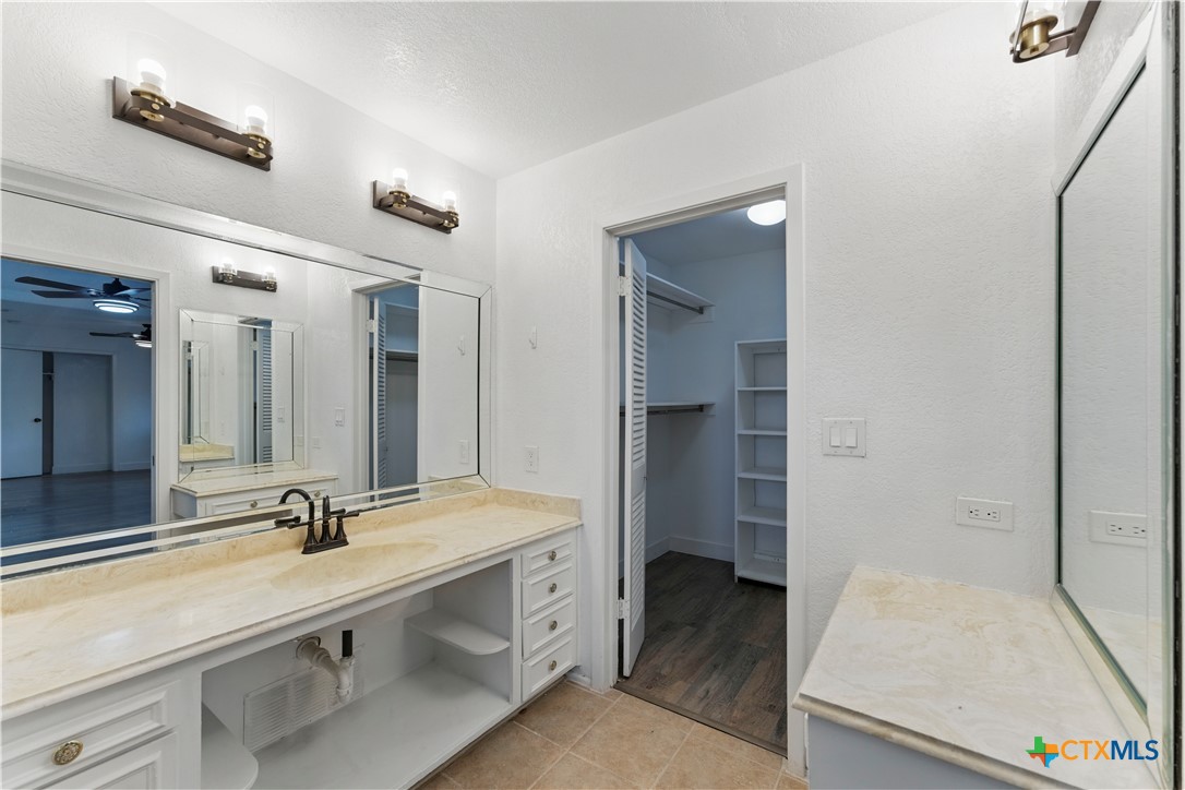 6022 Wildwind Drive Property Photo 21