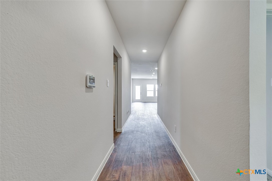 1306 Camden Lane Property Photo 5