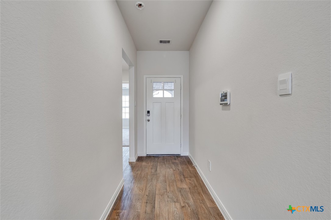 1306 Camden Lane Property Photo 6