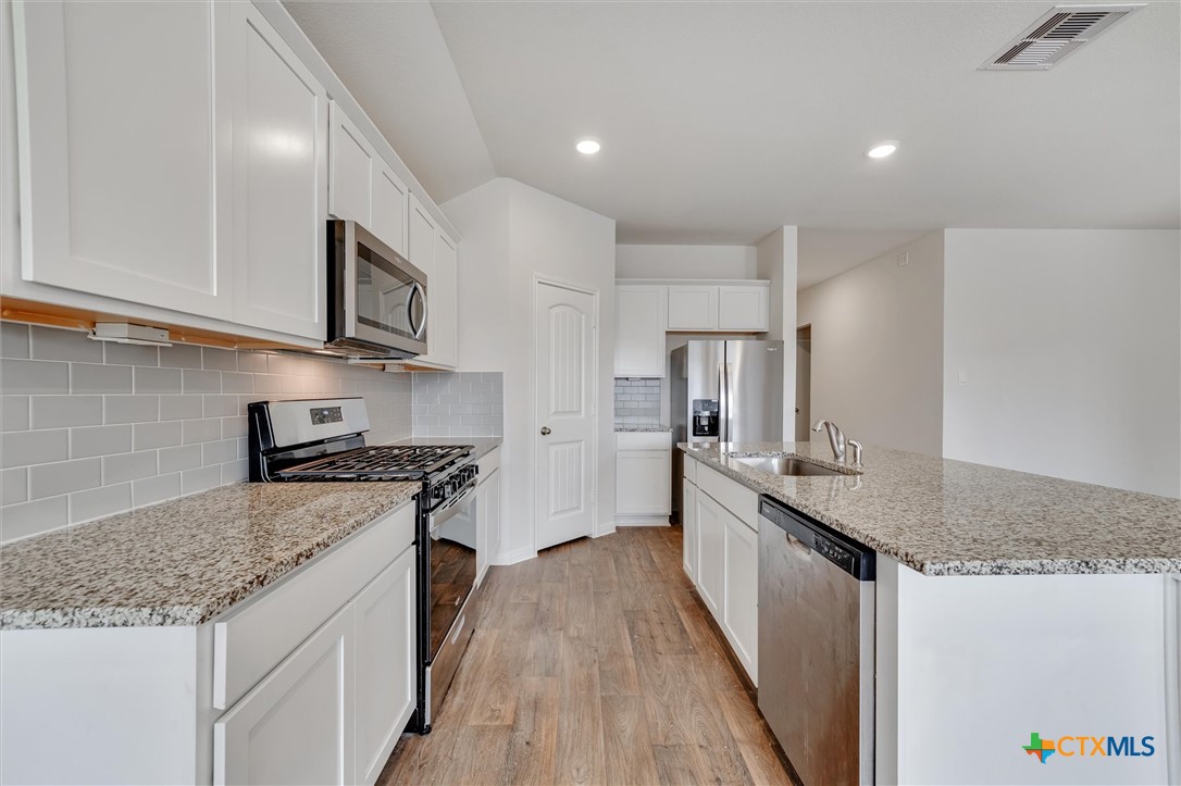 1306 Camden Lane Property Photo 10