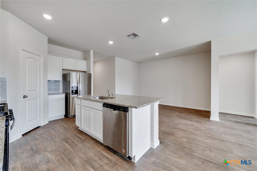 1306 Camden Lane Property Photo 11