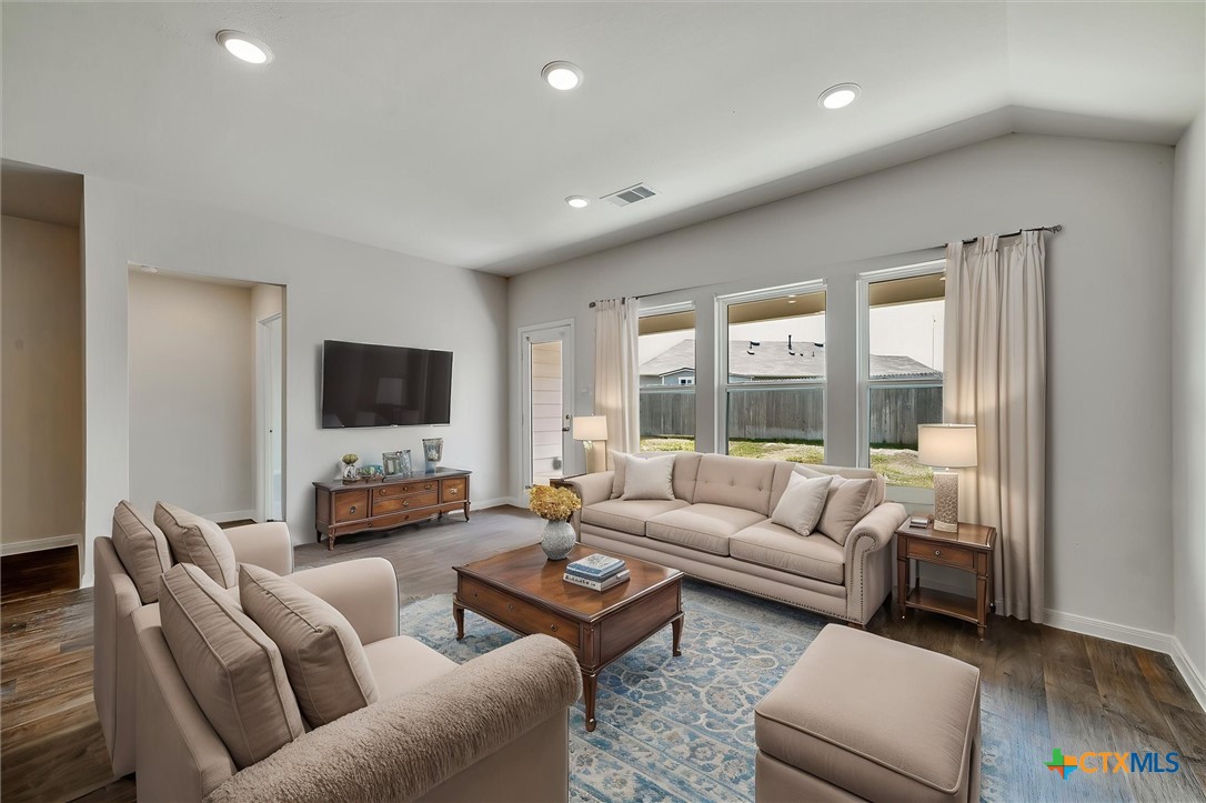 1306 Camden Lane Property Photo 32