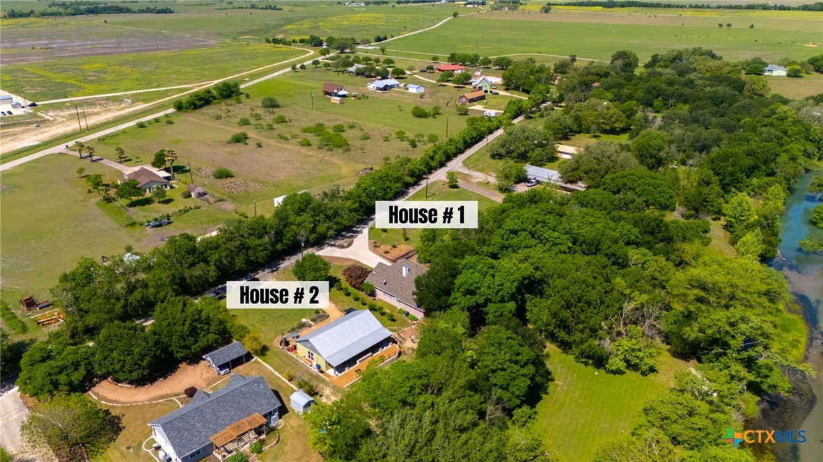 326 Red Bird Lane Property Photo 2
