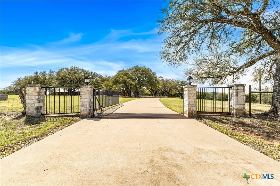 13755 N Lone Star Parkway Property Photo 1