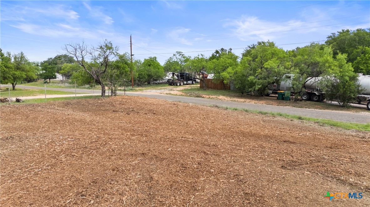 338 E Stonecastle Drive Property Photo 9
