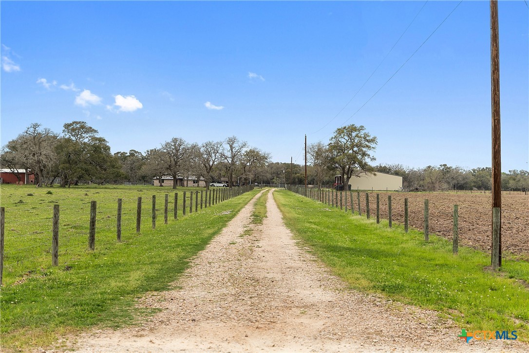 778 County Road 123 Property Photo 4
