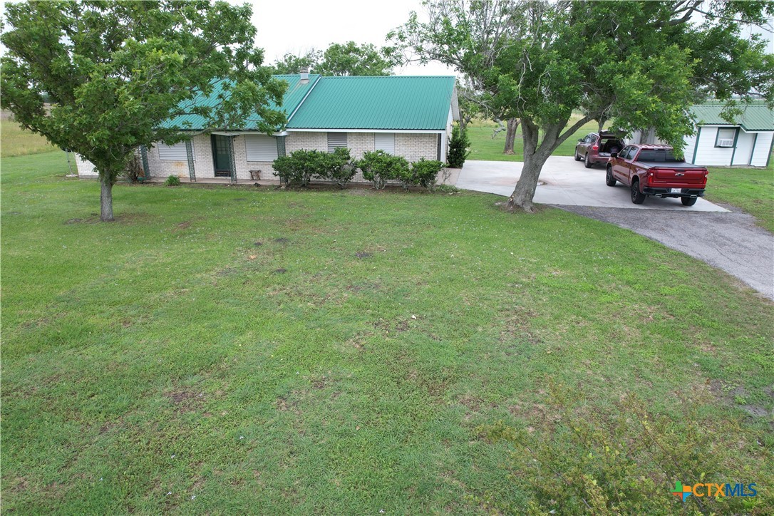 5206 State Highway 185 Property Photo 1
