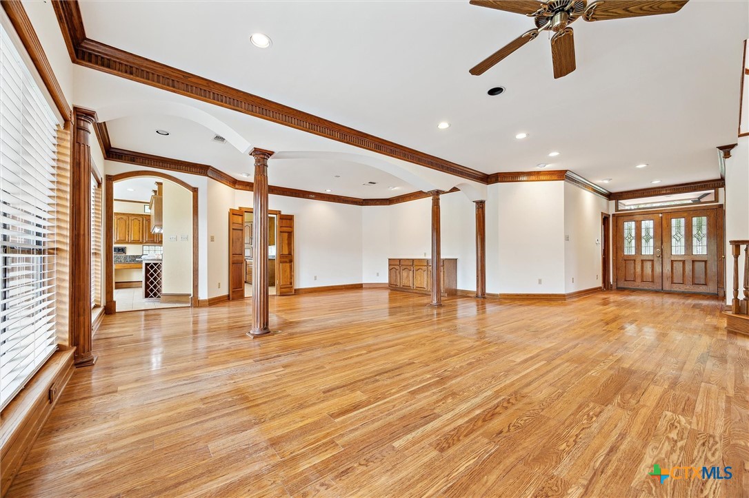 640 Woodlake Drive Property Photo 16