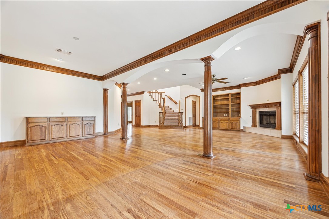 640 Woodlake Drive Property Photo 17