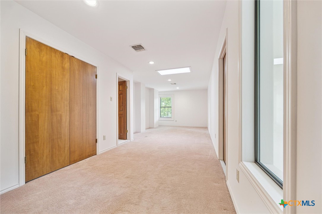 640 Woodlake Drive Property Photo 25