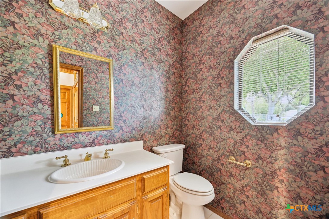 640 Woodlake Drive Property Photo 33
