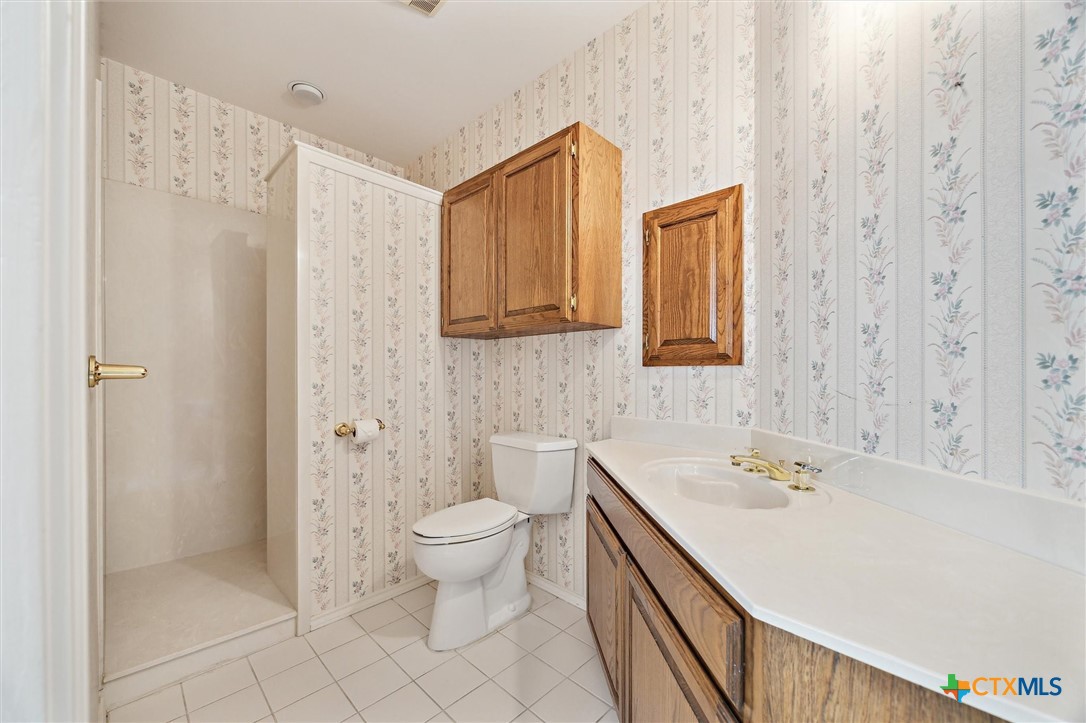 640 Woodlake Drive Property Photo 34
