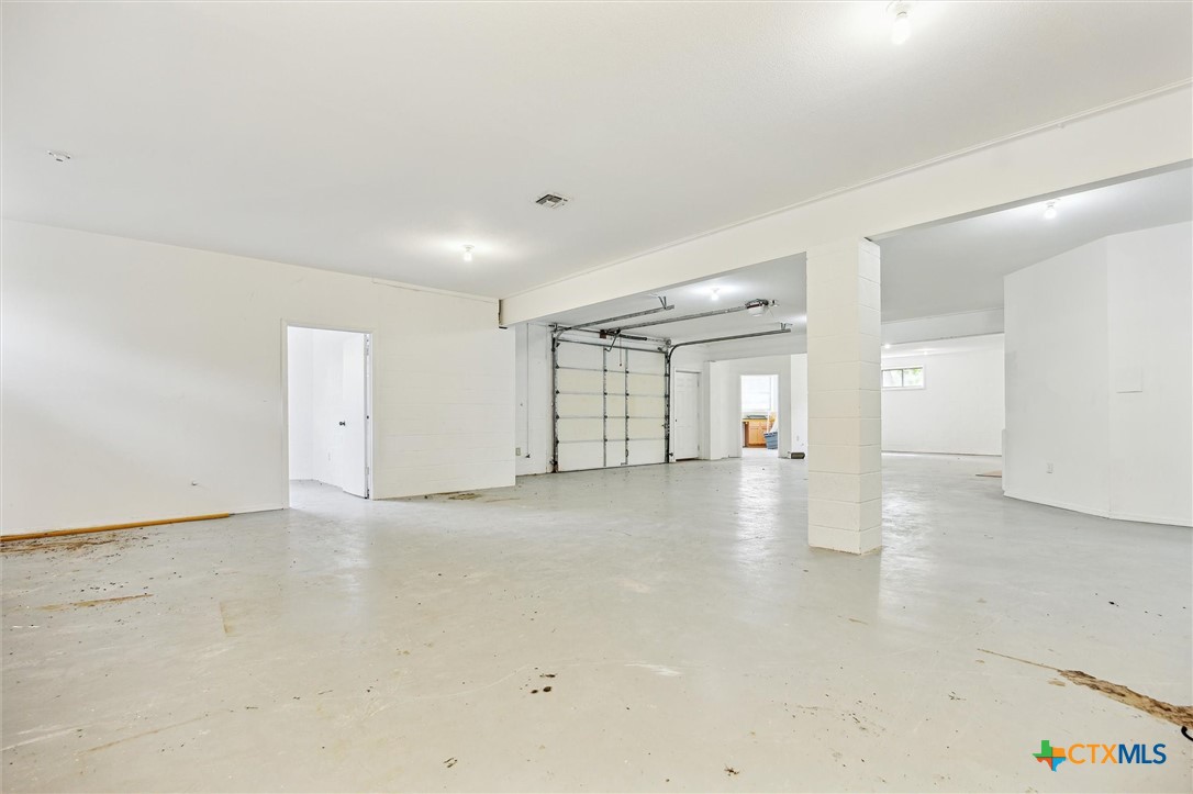 640 Woodlake Drive Property Photo 37