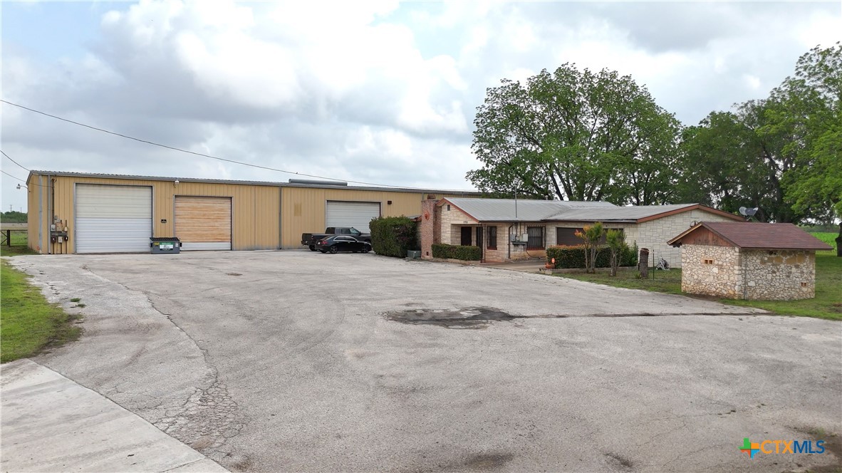 11722 Fischer Road Property Photo 6
