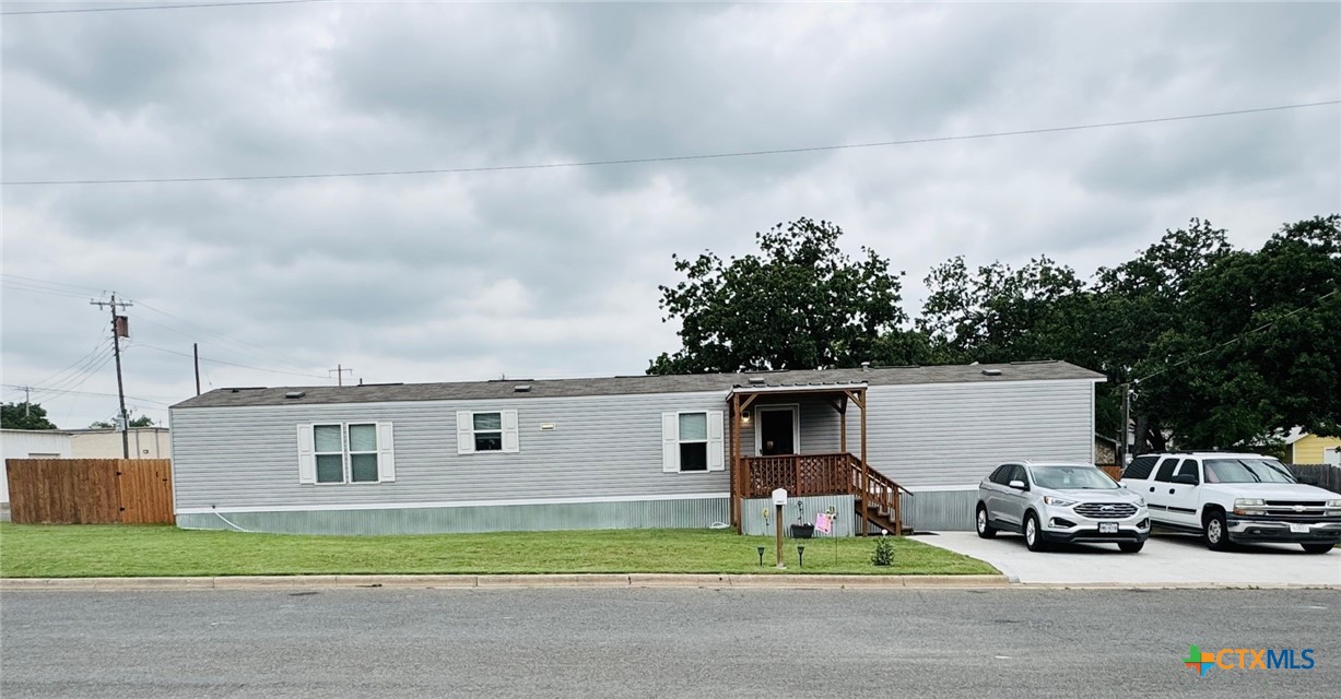 1601 Bridge Street Property Photo