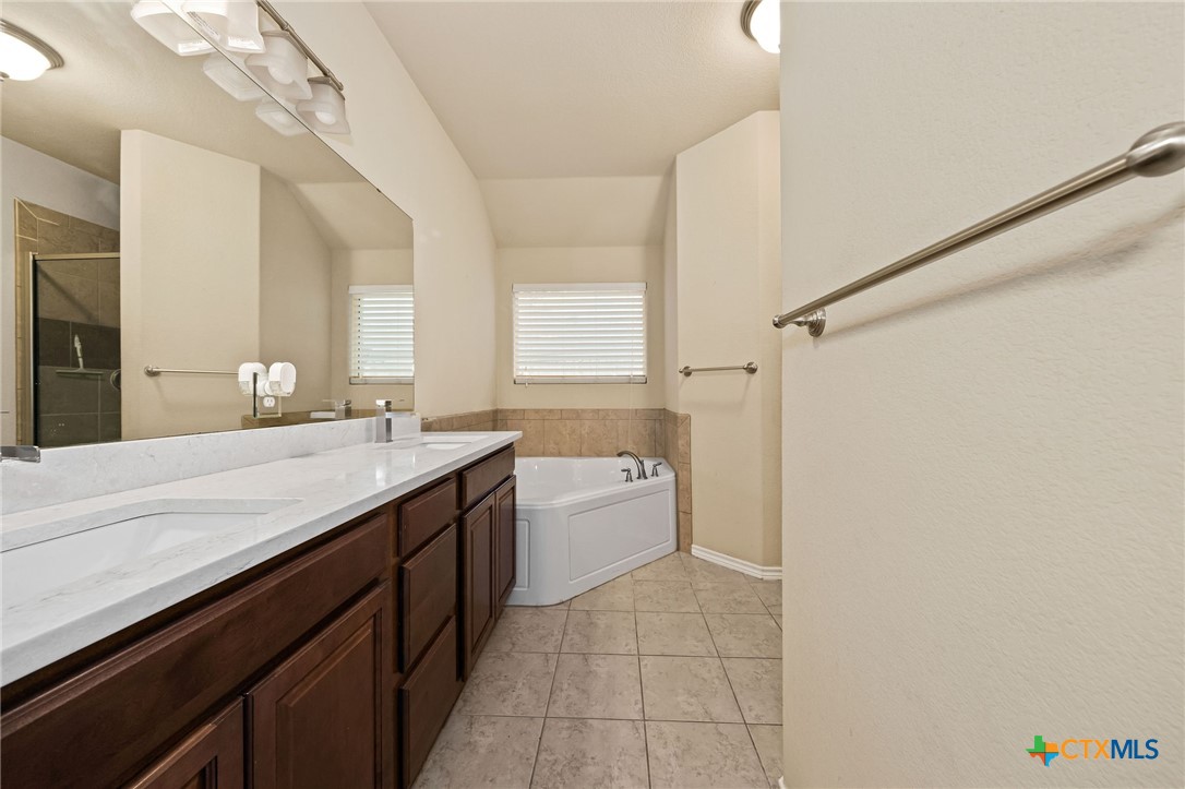 206 W Club View Property Photo 26