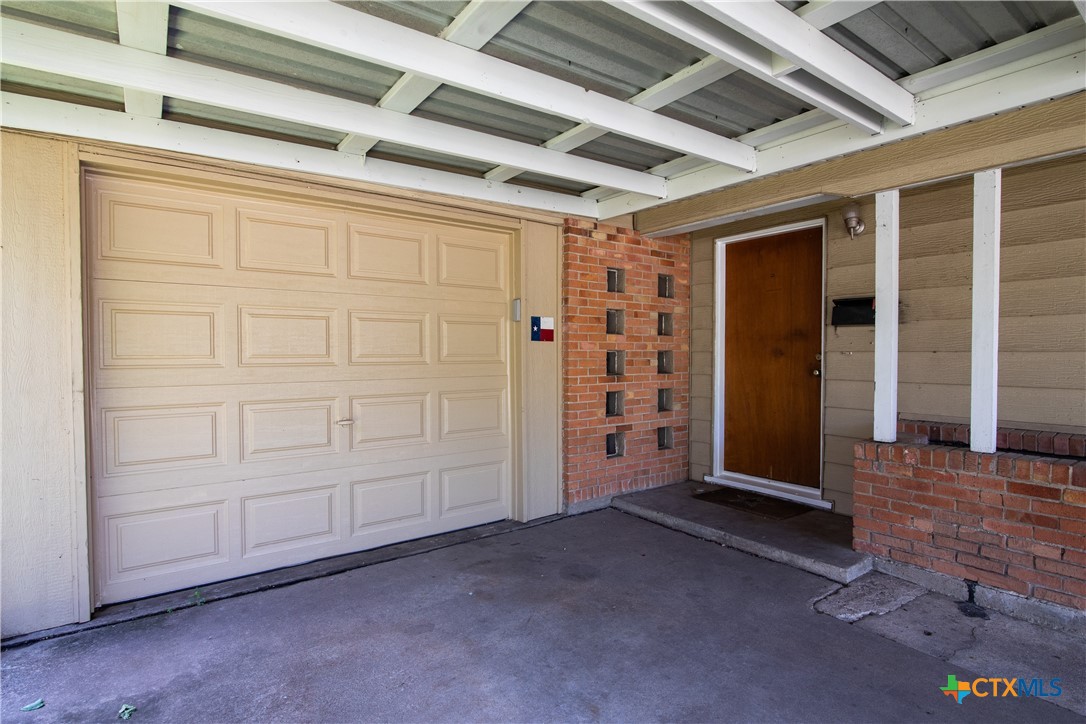 1913 S 51st Street Property Photo 3