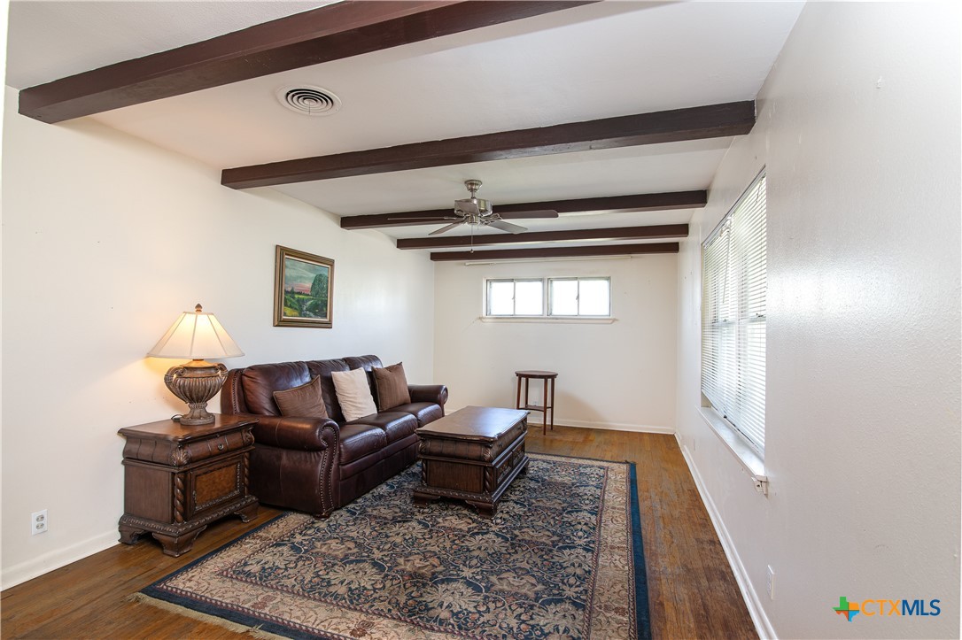 1913 S 51st Street Property Photo 4