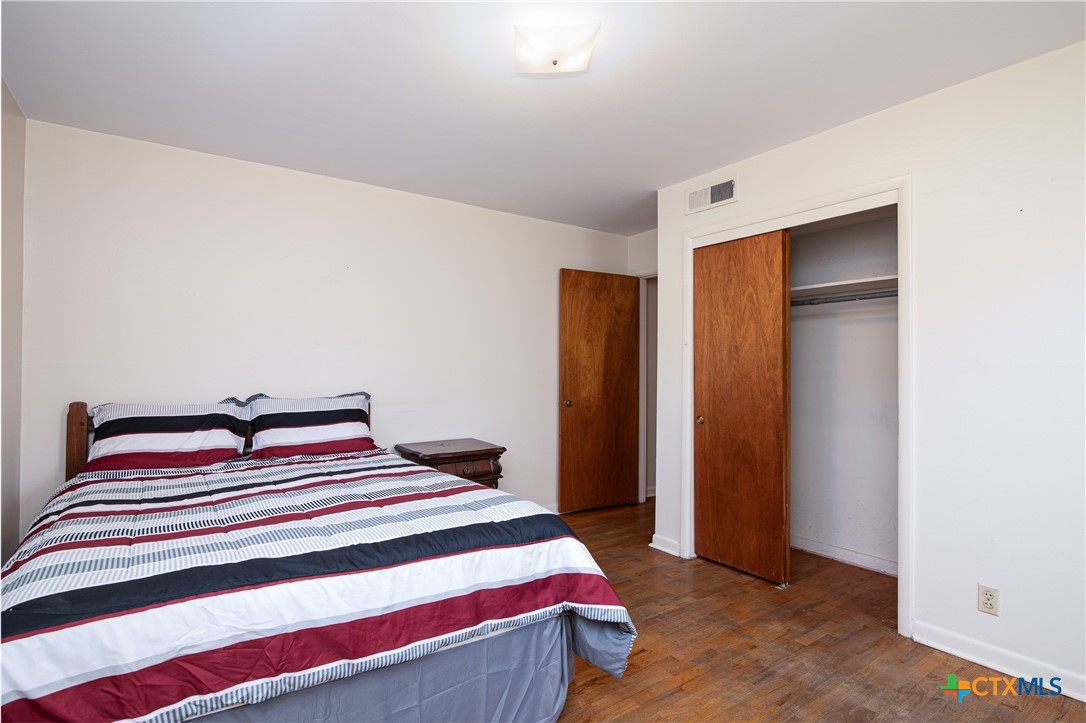 1913 S 51st Street Property Photo 15