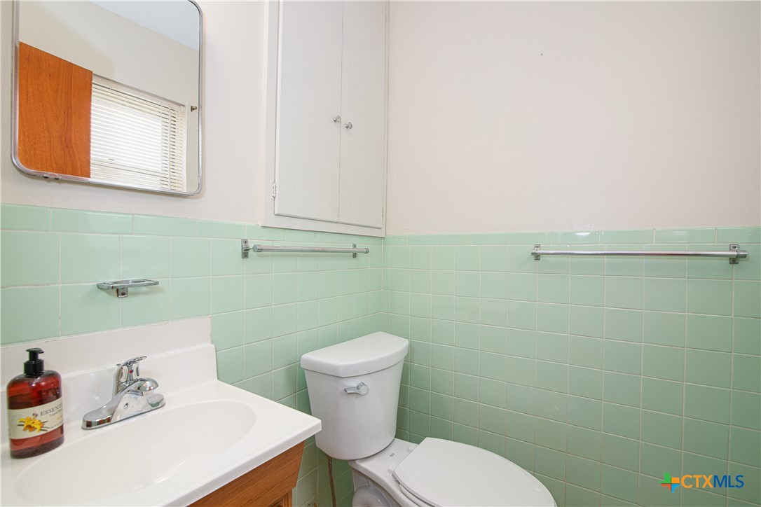 1913 S 51st Street Property Photo 16