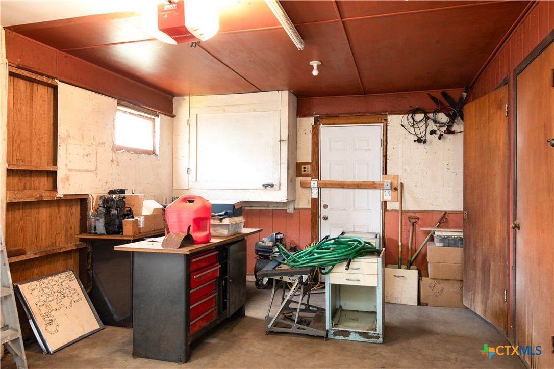 1913 S 51st Street Property Photo 18