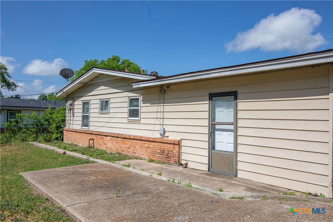 1913 S 51st Street Property Photo 19