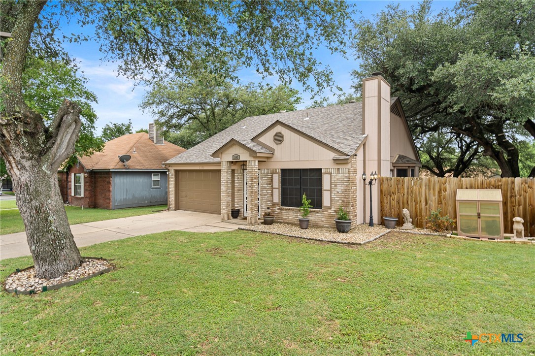 2203 Chafin Drive Property Photo 1