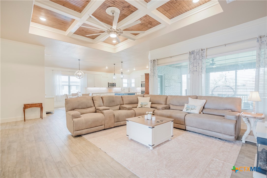 2306 Wooster Street Property Photo