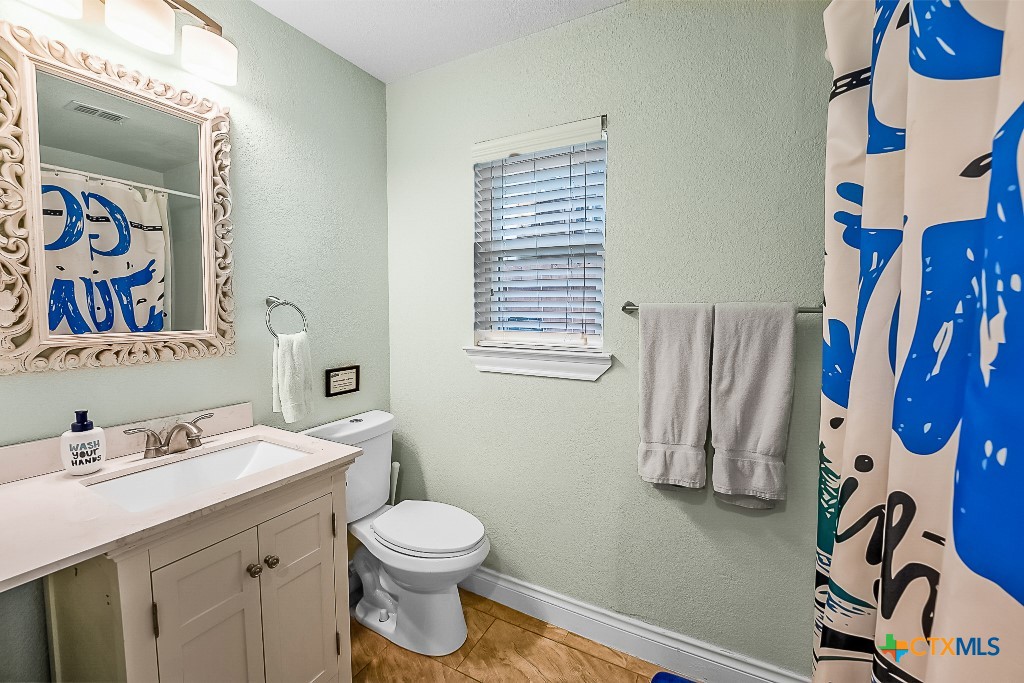 707 Park Shores Property Photo 10