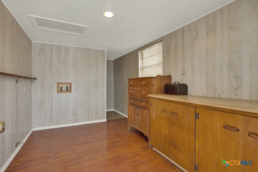1959 Gruene Road Property Photo 14