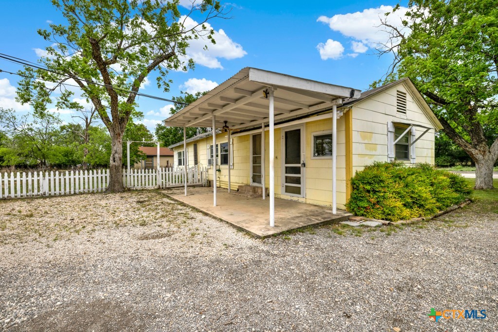 1959 Gruene Road Property Photo 17