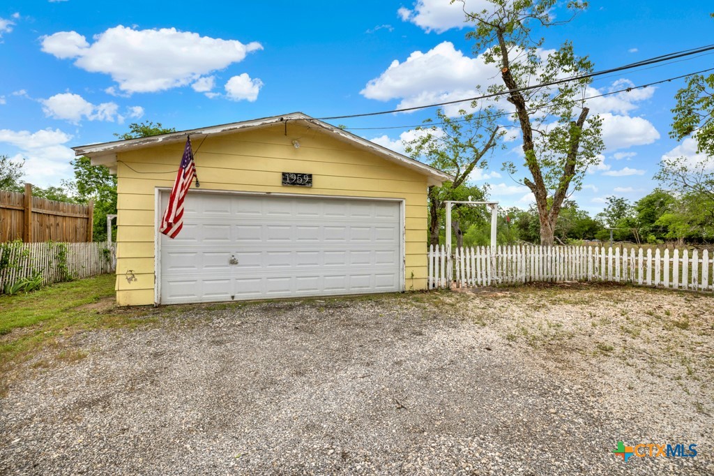 1959 Gruene Road Property Photo 19