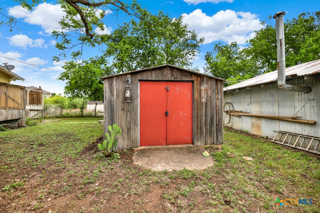 1959 Gruene Road Property Photo 24