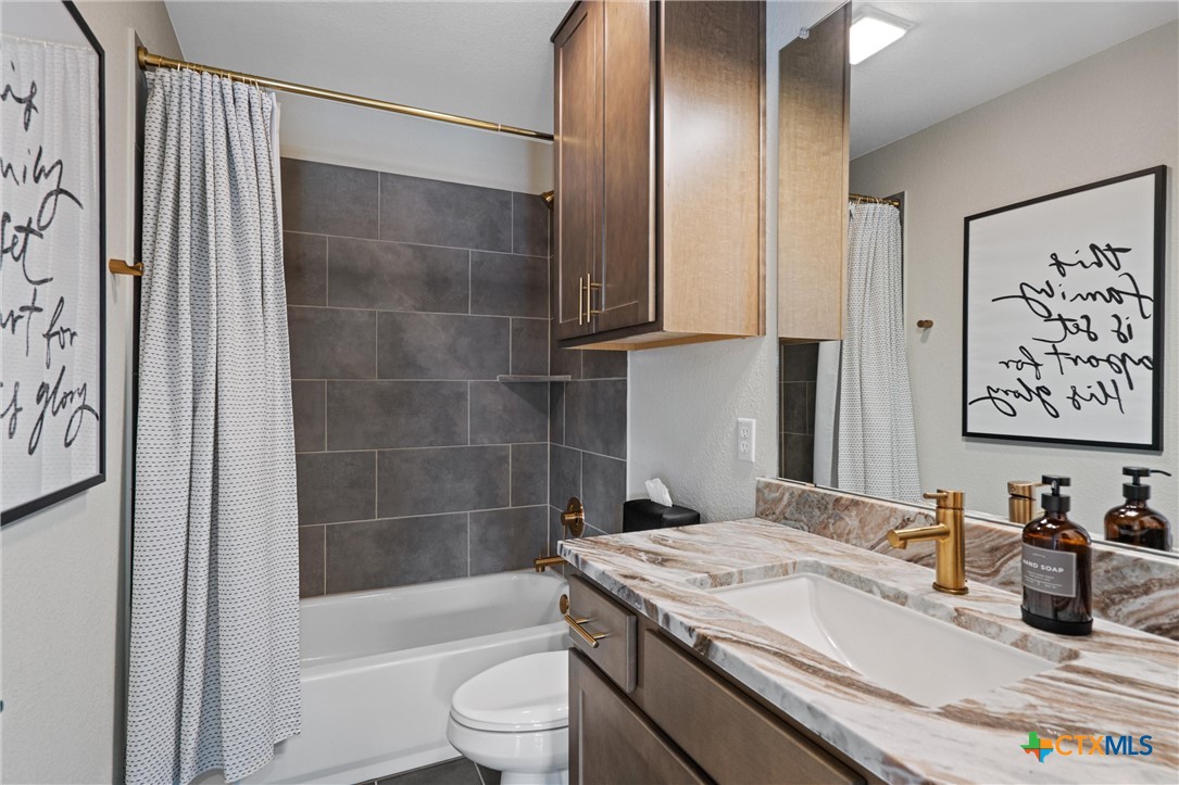 265 John Webster Street Property Photo 8