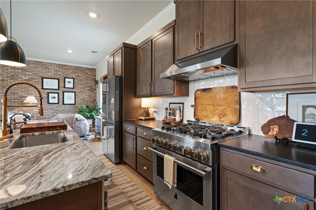 265 John Webster Street Property Photo 15