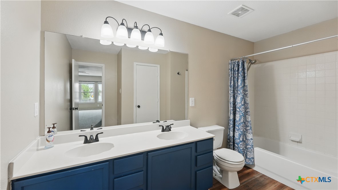 744 Pinehurst Drive Property Photo 4