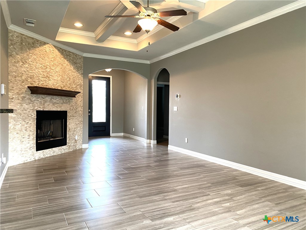 209 Secretariat Drive Property Photo 6