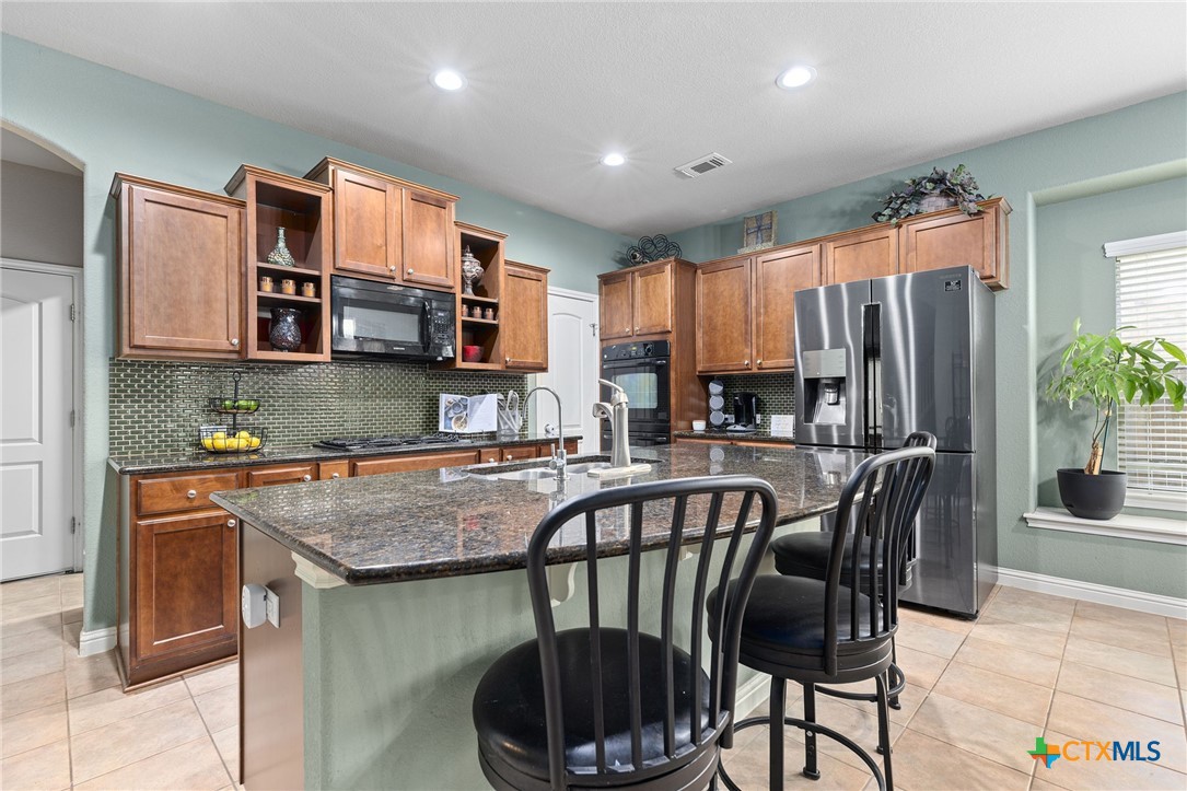 2430 Santa Barbara Loop Property Photo 10
