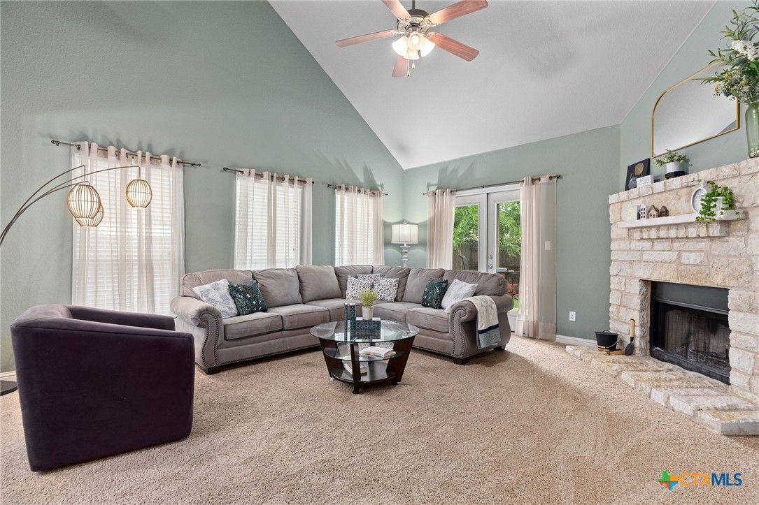 2430 Santa Barbara Loop Property Photo 15